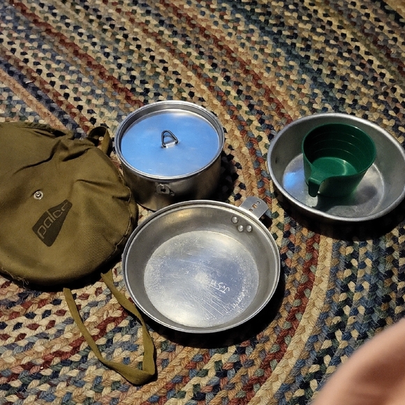 Palco Other - Palco Camping Cookware Set with Green Measurung Cup Very Loved